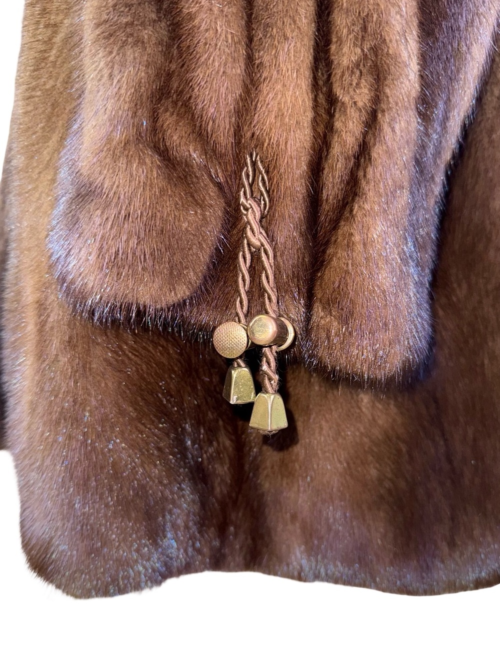 MINK STROLLER COAT IN BROWN MINK BY SAGA FURS - Picture 4 of 10